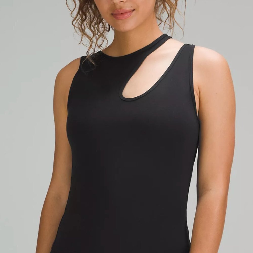 Lululemon Cut Out Tank Sz 0 Black